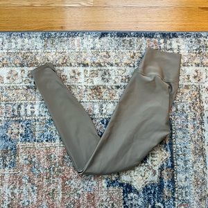 Alo Airlift legging Gravel EUC